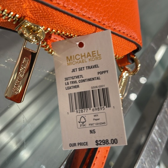 MICHAEL KORS JST
Leather Continental Wristlet Phone Case Wallet
Poppy
NWT - Picture 11 of 16